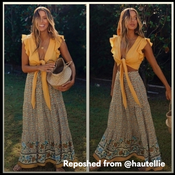 Haute Ellie Boho Floral Maxi Skirt Tiered Pleats Floral Print Round Hem Blue Med - Picture 2 of 16